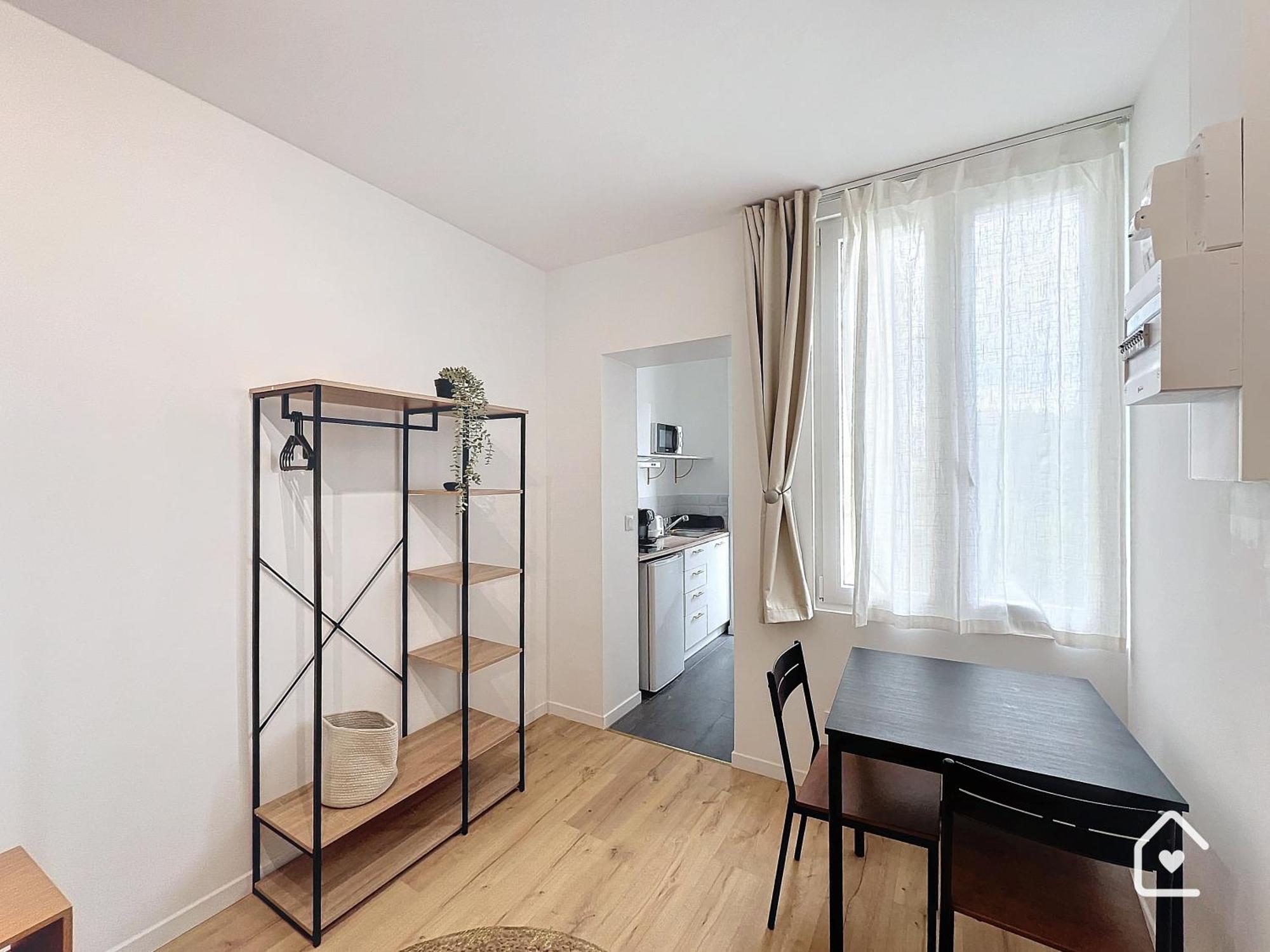 Studios - 1 Min Gare Chatellerault - Entree Autonome - Exterior photo