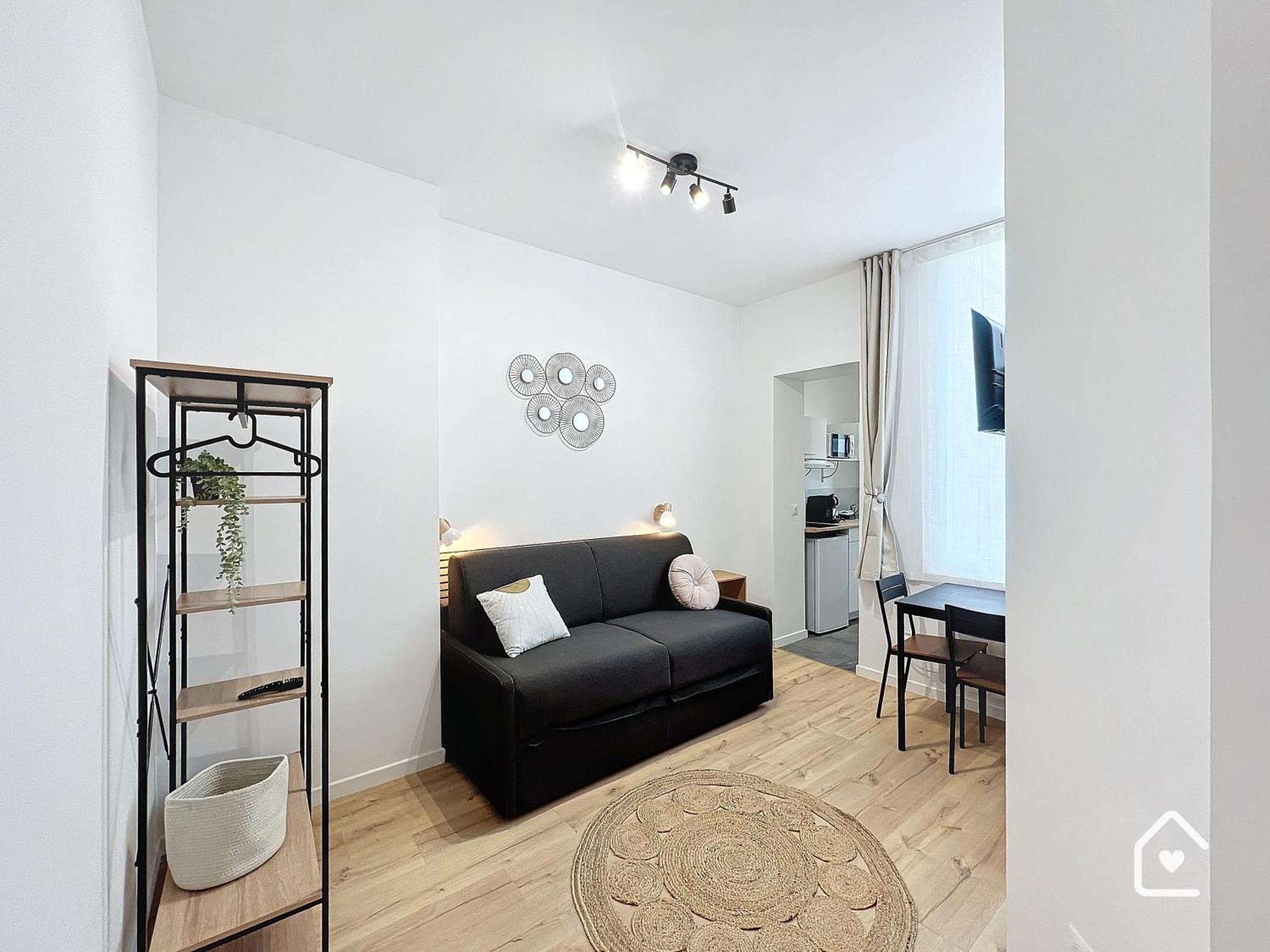 Studios - 1 Min Gare Chatellerault - Entree Autonome - Exterior photo